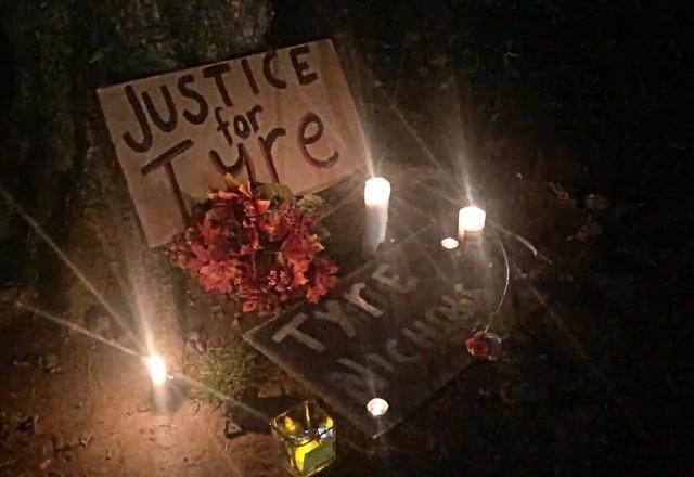 Imagem da noticia EUA: jovem negro morre 3 dias após ser espancado por policiais