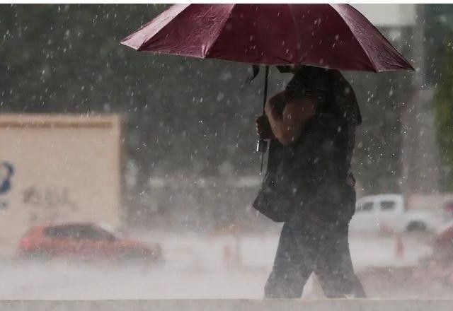 Imagem da noticia Alerta de temporais para 10 estados e o Distrito Federal nesta quinta-feira; saiba como fica o tempo