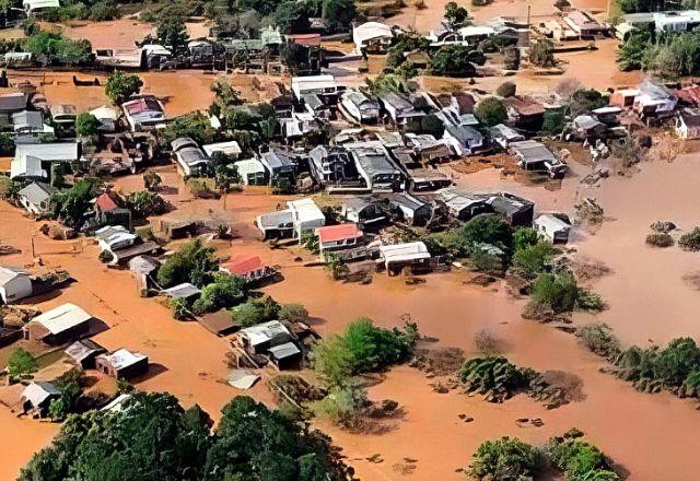 Imagem da noticia Três meses após a tragédia no RS, cidade de Encantado começa a se reerguer