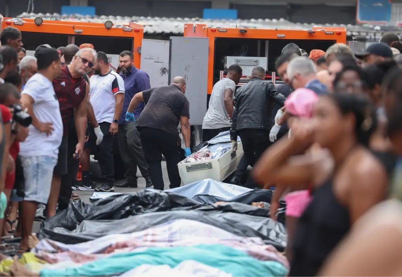 Imagem da noticia Polícia vai apurar fraude processual por retirada de roupas de corpos após megaoperação no Rio