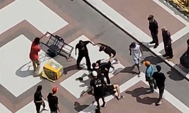 Imagem da noticia "Gangue da correntinha" volta a agir no centro de SP e agride vítima de 69 anos