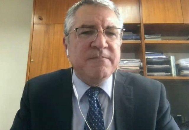 Padilha (PT) chama PEC dos Benefícios de "boca de urna"; veja vídeo Padilha (PT) chama PEC dos Benefícios de "boca de urna"; veja vídeo