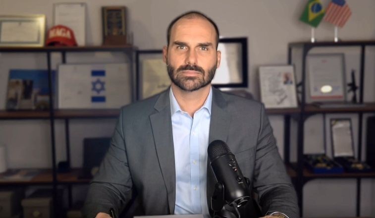 Imagem da noticia Defensoria pede ao STF para não defender Eduardo Bolsonaro