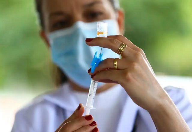 Ministério da Saúde admite a falta de vacinas no país Ministério da Saúde admite a falta de vacinas no país