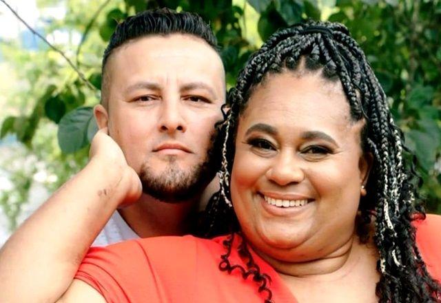 Mulher é assassinada pelo marido e homem é baleado pela polícia Mulher é assassinada pelo marido e homem é baleado pela polícia