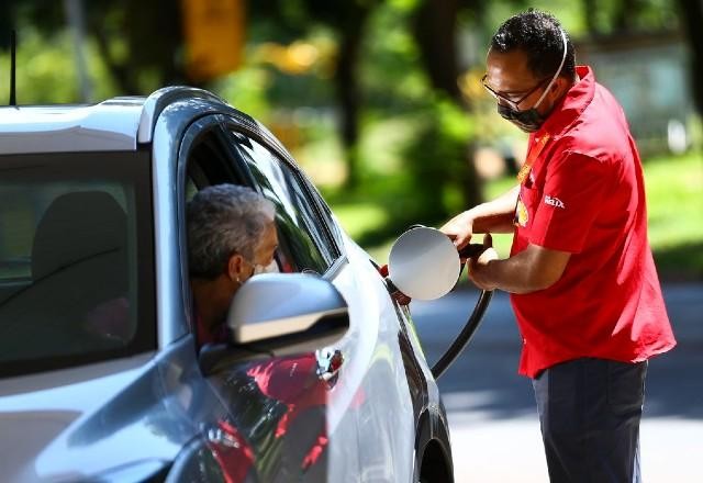 Imagem da noticia Preço médio do litro da gasolina chega a R$ 7,26 no Brasil