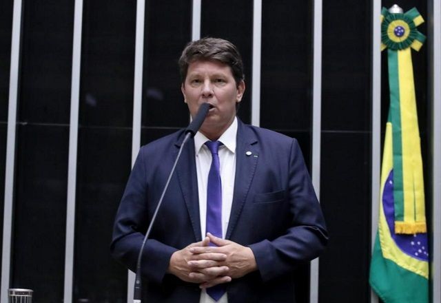 Imagem da noticia Deputado Mario Frias é internado com quadro de trombose arterial; entenda a doença