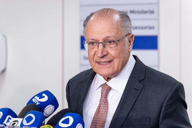 Imagem da noticia Data centers e terras raras devem entrar na conversa entre Lula e Trump, diz Alckmin