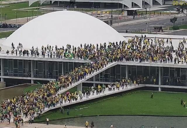Imagem da noticia Número de golpistas em prisão preventiva chega a 740
