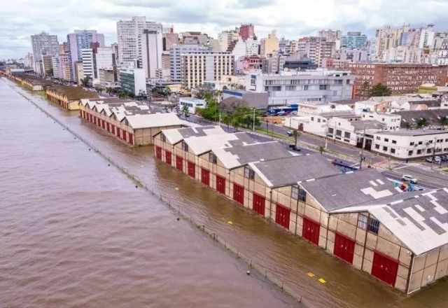 Imagem da noticia Comporta do Guaíba se rompe em Porto Alegre após chuvas no RS