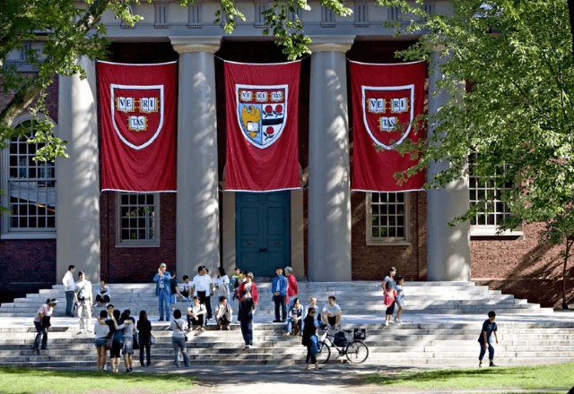 Imagem da noticia Governo Trump coloca Harvard sob monitoramento financeiro intensificado