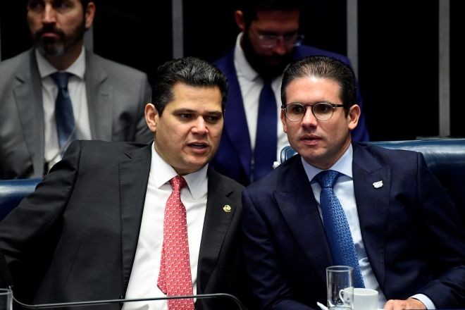 Imagem da noticia Presidentes do Senado e da Câmara dizem acompanhar “com atenção” megaoperação no Rio de Janeiro