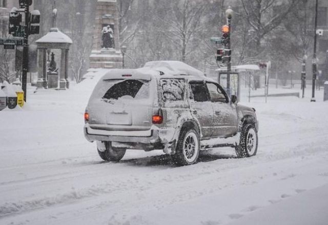 Imagem da noticia Cerca de 95 milhões sofrem com temperaturas de -17º nos EUA!!!!!!