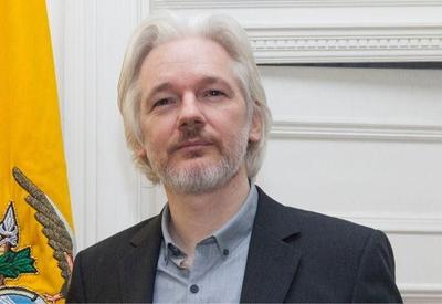 Defesa de Assange tenta último recurso em tribunal britânico contra extradição para os EUA Defesa de Assange tenta último recurso em tribunal britânico contra extradição para os EUA