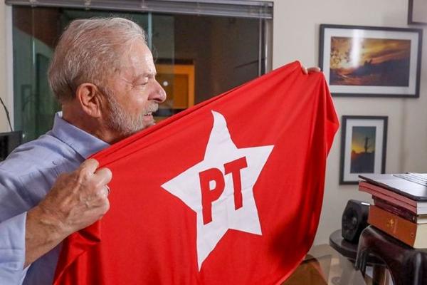 Imagem da notícia: PT propõe reforma do Judiciário e combate à corrupção 'sem disputa política' em novo programa