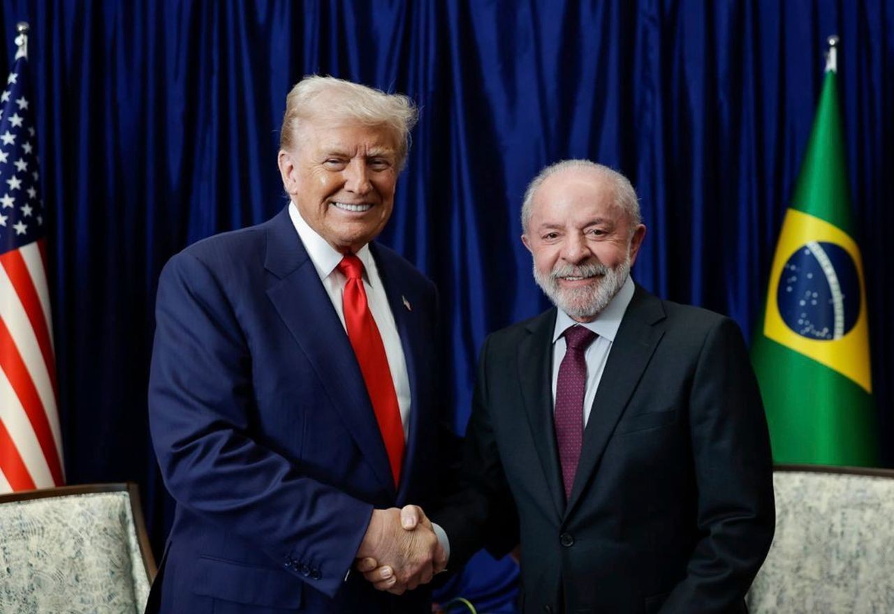 Imagem da noticia Bolsonaristas se dividem entre silenciar e criticar encontro entre Lula e Trump
