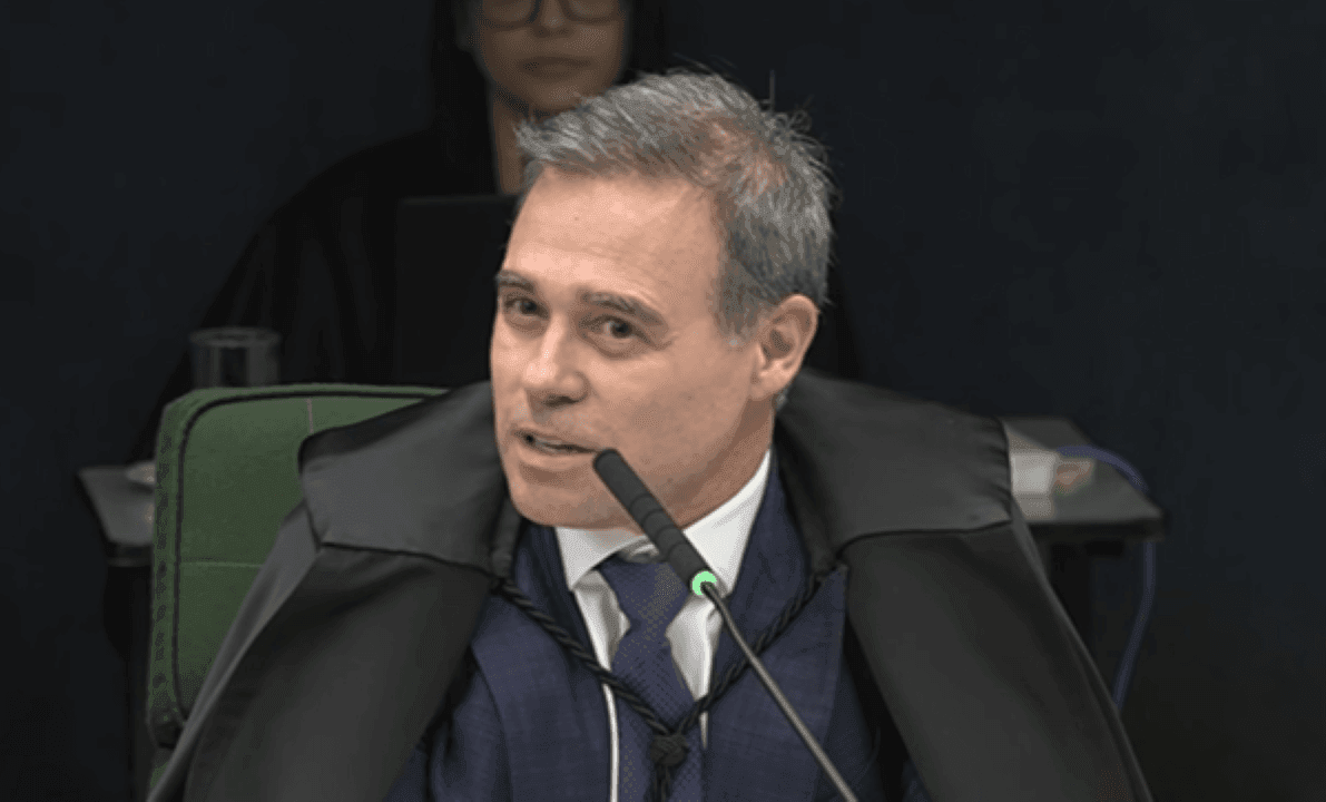 Imagem da noticia Mendonça rebate Gilmar: "Não estamos a julgar Lava Jato"