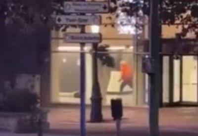 Ataque a tiros mata duas pessoas em Bruxelas, na Bélgica Ataque a tiros mata duas pessoas em Bruxelas, na Bélgica