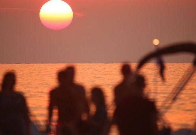Imagem da noticia EUA se preparam para maior onda de calor em décadas