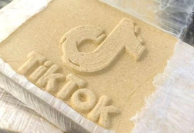 Imagem da noticia Polícia apreende 10 kg de pasta base de cocaína com logo de rede social