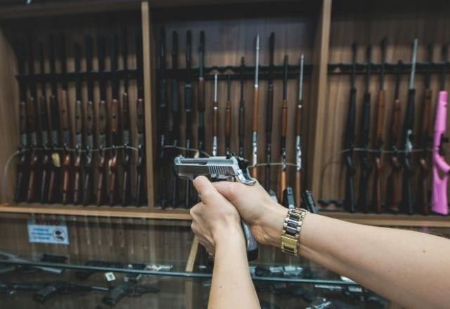 Imagem da noticia Transporte irregular de armas continua sendo crime, diz Justiça Federal