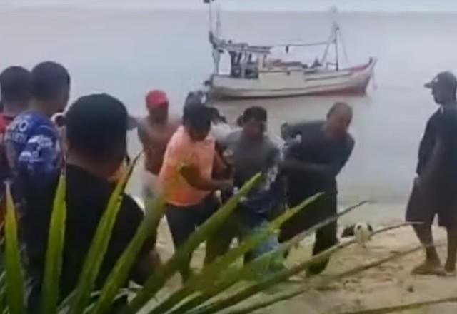 Imagem da noticia Número de mortos em naufrágio em Belém sobe para 18