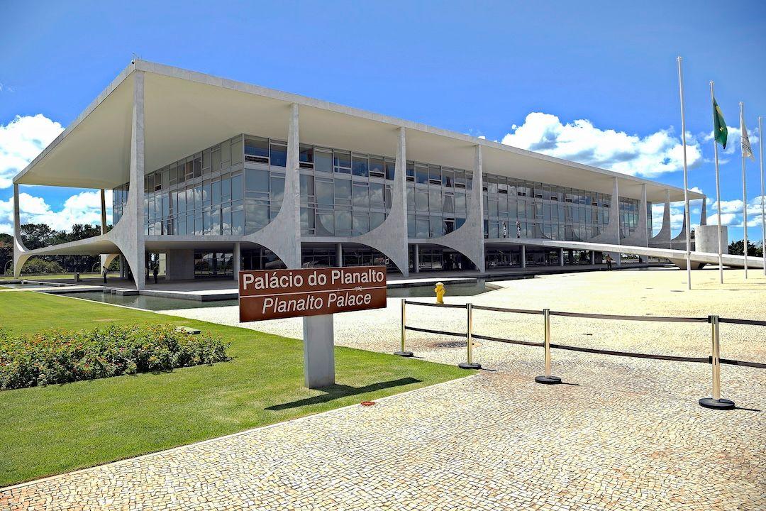 Brasil chama taxa dos EUA por trabalho forçado de “absurdo” Brasil chama taxa dos EUA por trabalho forçado de “absurdo”