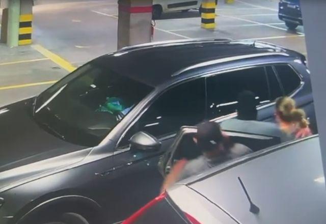 Mulher é sequestrada em estacionamento de petshop na zona sul de SP Mulher é sequestrada em estacionamento de petshop na zona sul de SP