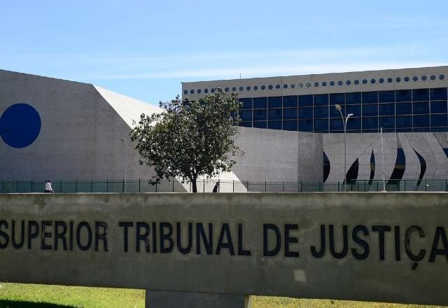 Imagem da noticia STJ autoriza aborto a menina de 13 anos após Justiça de Goiás negar o procedimento