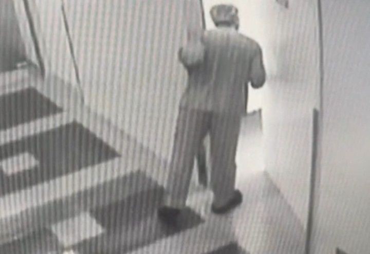Imagem da noticia Técnico de enfermagem é indiciado por dopar paciente para roubar celular