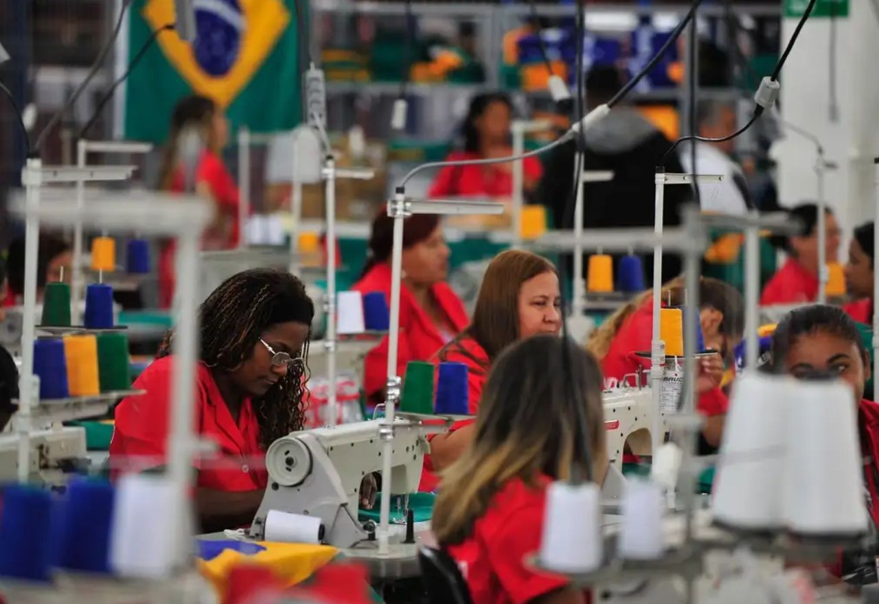 Imagem da noticia Mulheres ganham 20,7% a menos do que homens no Brasil, diz governo