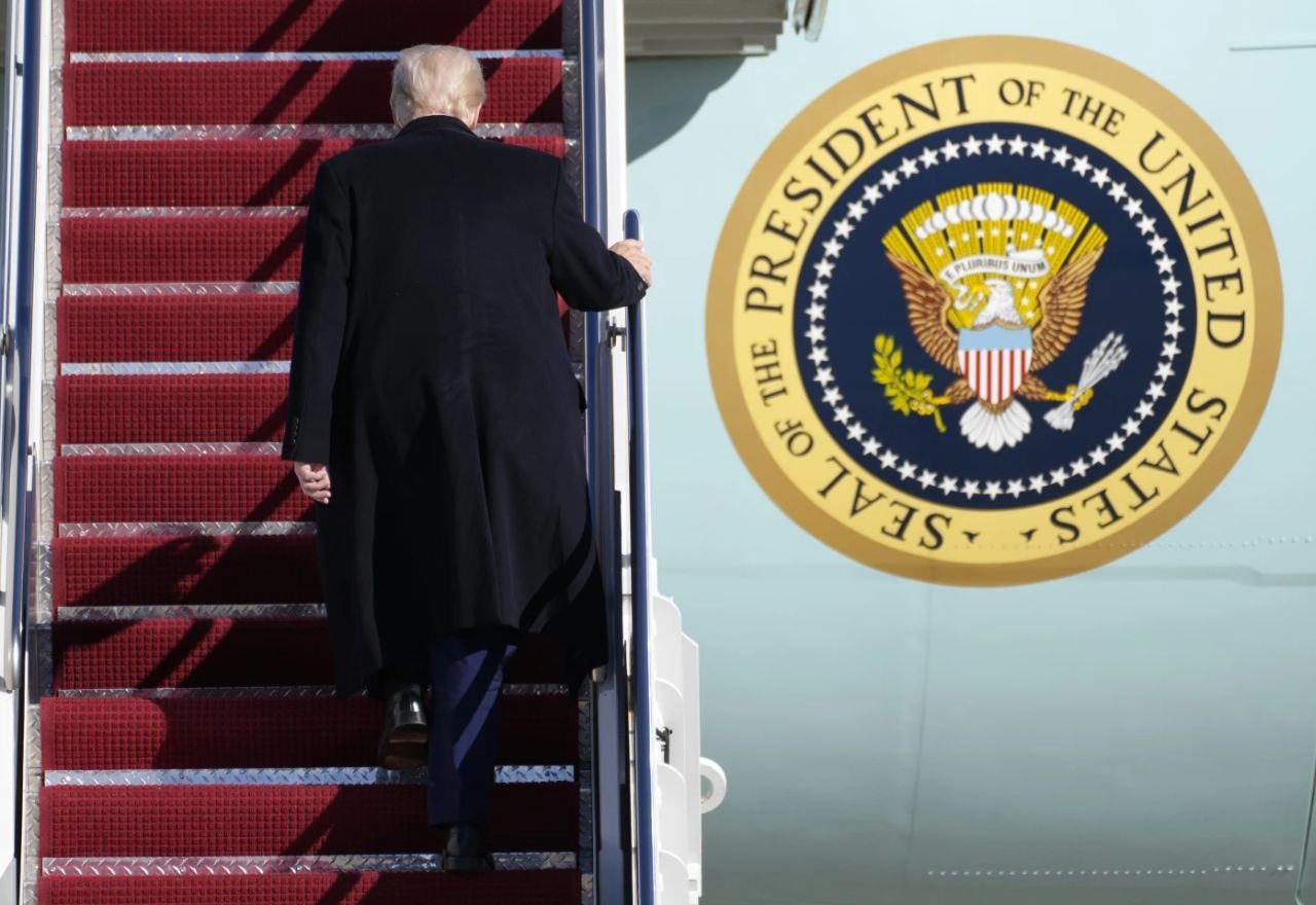 Imagem da noticia Trump deve aceitar avião de luxo de presente da família real do Catar