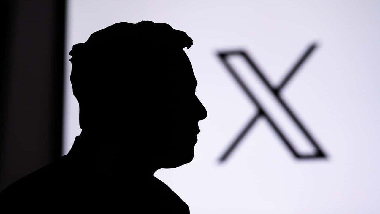 Elon Musk atribui instabilidade do 'X' a ataque cibernético Elon Musk atribui instabilidade do 'X' a ataque cibernético