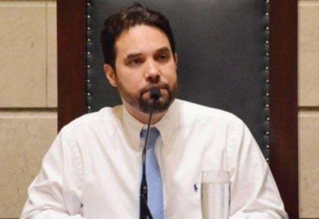 Imagem da noticia Solidariedade afasta Dr. Jairinho do partido